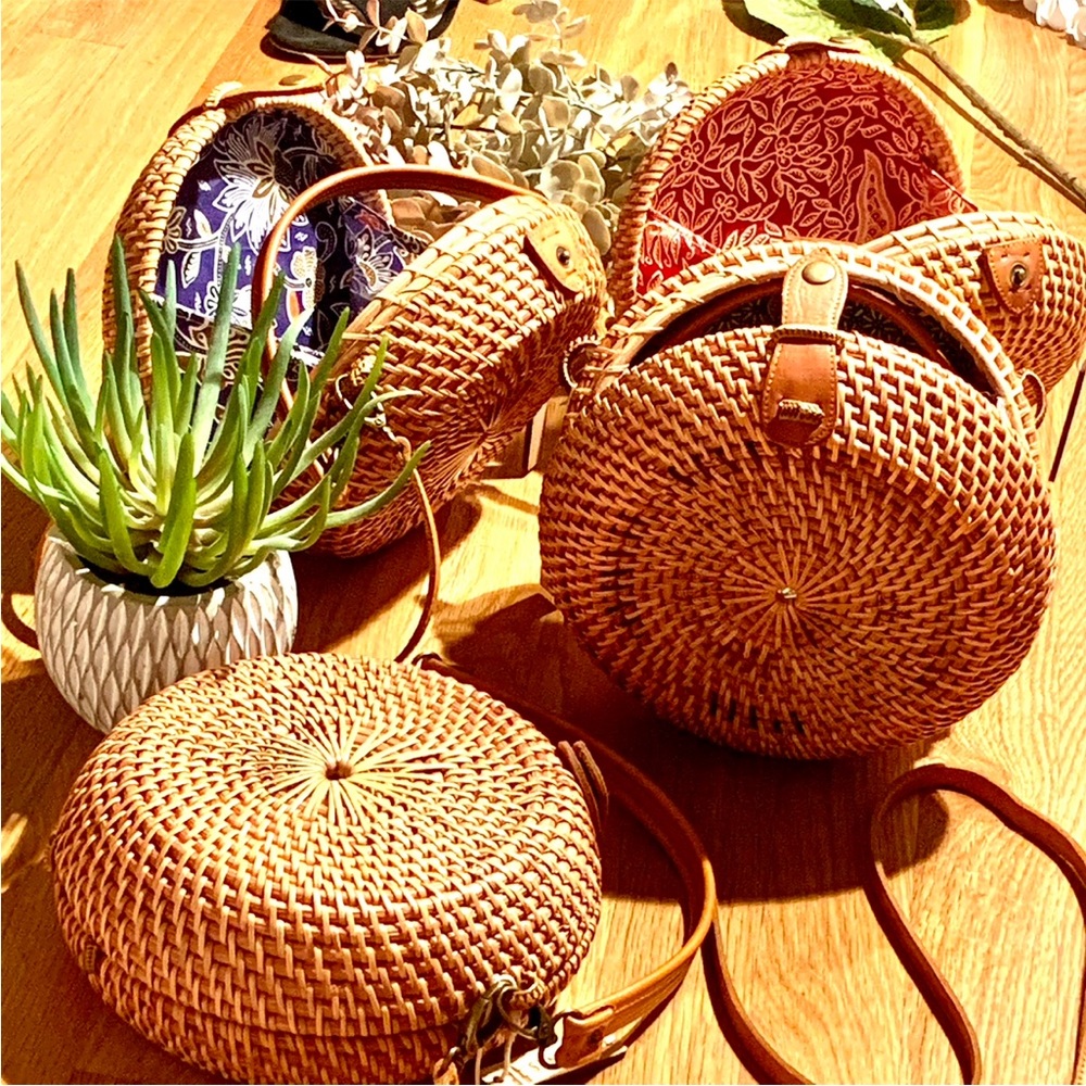 Mini hand made basket bag - Picture 3 of 6